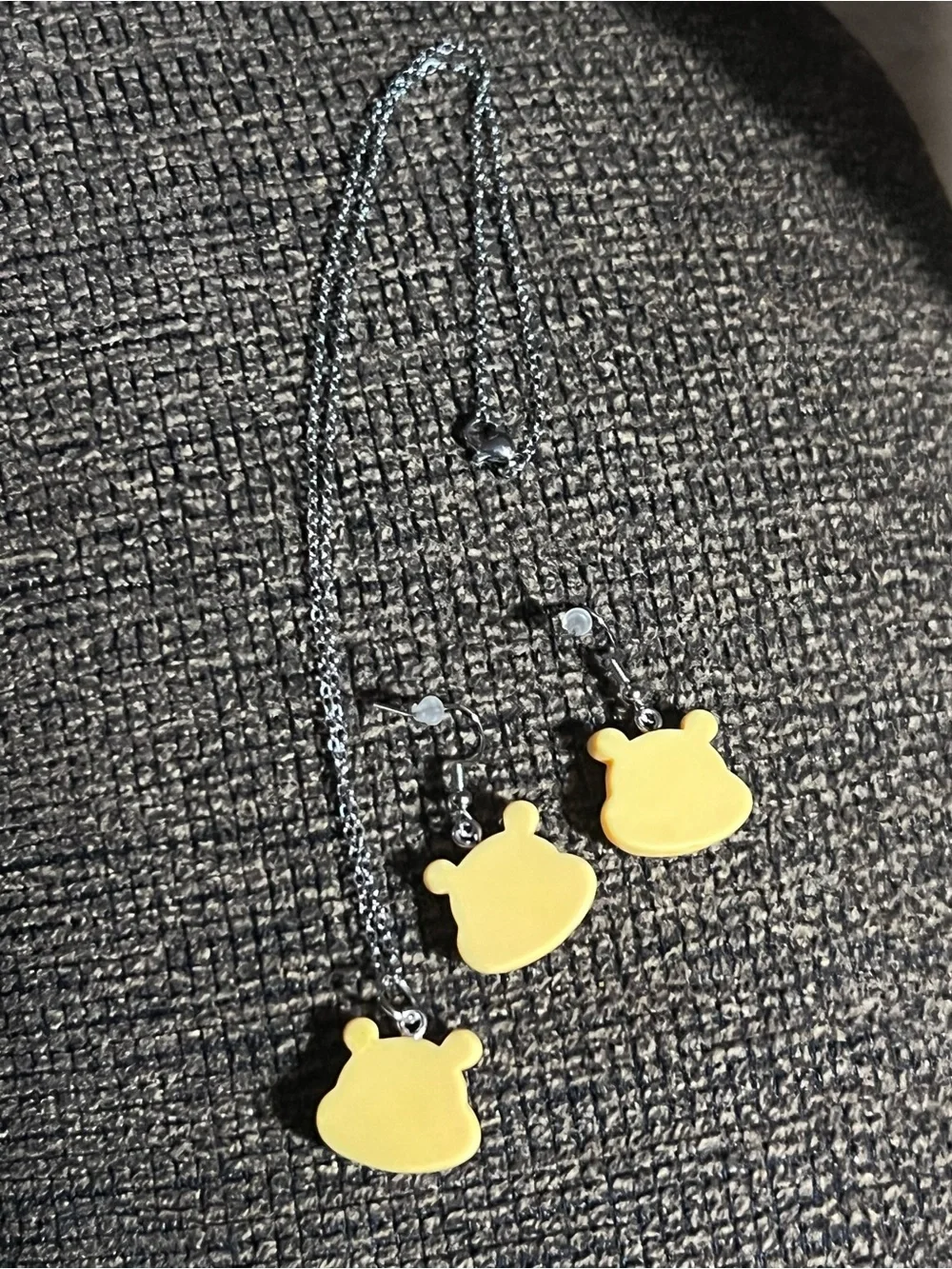 N/A cute yellow